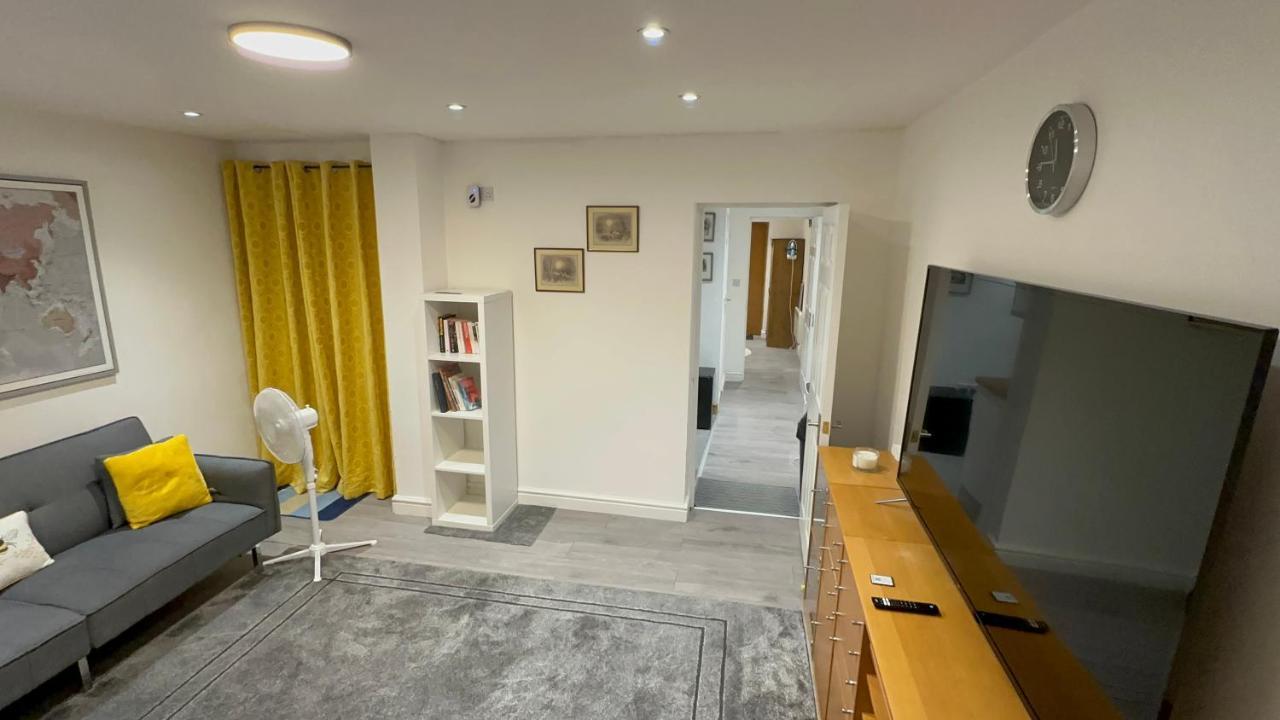 Entire One Double Bedroom Appartamento *